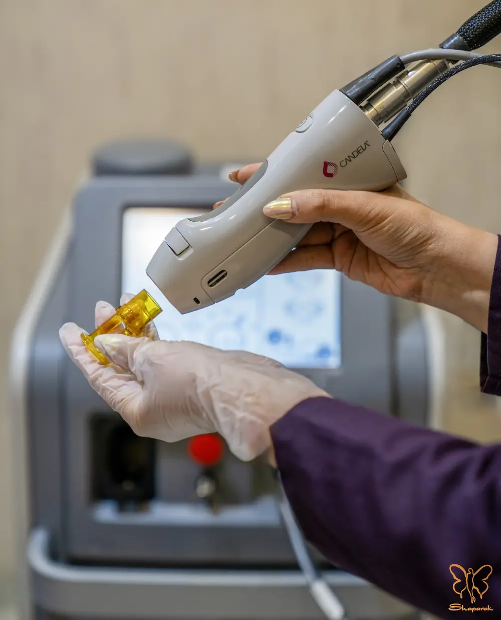 فراتر از لیزر خدمات جامع زیبایی در کلینیک شاپرک طلایی مشهد