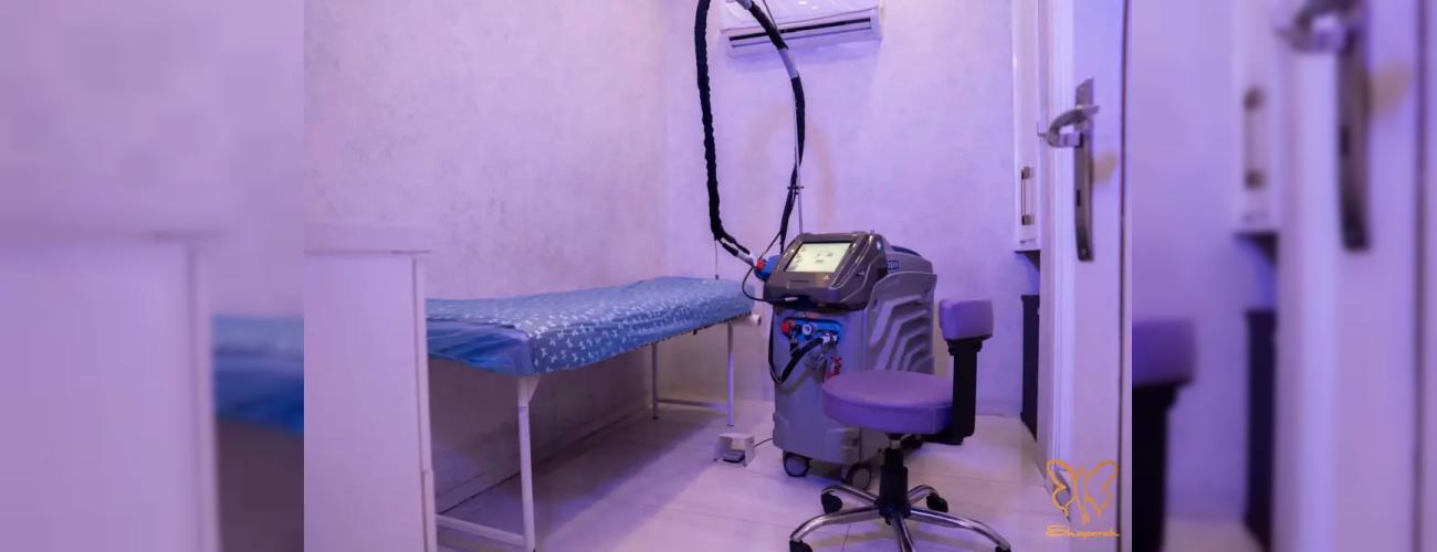  مزایای لیزر موهای زائد با دستگاه موتوس در کلینیک شاپرک طلایی