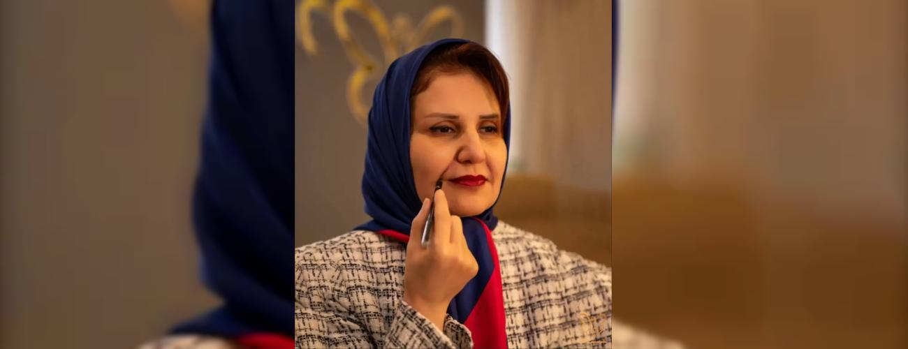 درمان قطعی خط خنده تزریق فیلر گونه یا خود خط خنده؟ پاسخ تخصصی در کلینیک شاپرک طلایی مشهد