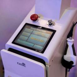 پوست رویایی بدون جای جوش و اسکار با لیزر CO2 فرکشنال