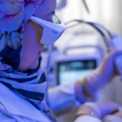 درمان قطعی ترک‌های پوستی (استریا) با فوتونا