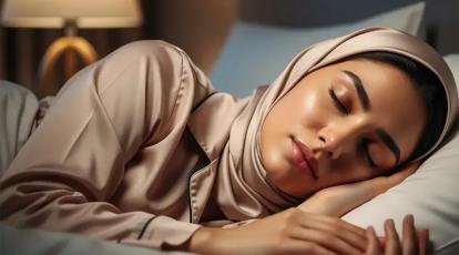  چهره شما ۱۰ سال پیرتر به نظر می‌رسد؟ مقصر اصلی کم‌خوابی است، نه ژنتیک!