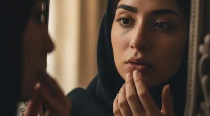 عادت ناخودآگاه (جویدن لب‌ها) و تأثیر آن بر خشکی و تیرگی پوست لب