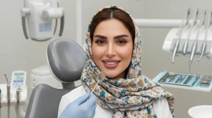 بعد از تزریق ژل لب، با چه فاصله زمانی می‌توان خدمات دندانپزشکی را انجام داد؟