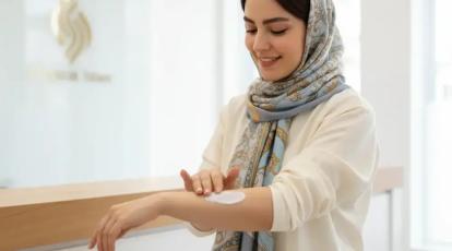 استفاده از چه کرم‌ها و محصولاتی بعد از لیزر موهای زائد در مشهد ممنوع است؟