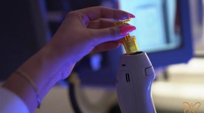 لیزر موهای زائد بعد از لابیاپلاستی | راهنمای کامل زیبایی و ایمنی در کلینیک شاپرک طلایی مشهد