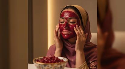 خواص انار برای پوست و مو: راز جوانی ابدی در کلینیک شاپرک مشهد