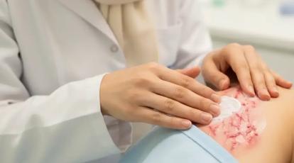 درمان قطعی زونا در مشهد | از علائم تا بهبودی کامل در کلینیک شاپرک طلایی