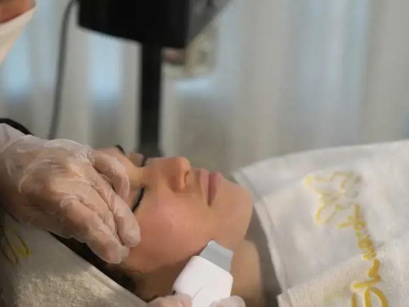 پاکسازی های تخصصی معجزه داشتن پوستی با کیفیت!